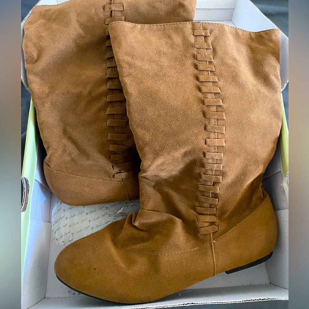 Tan Mid Boots